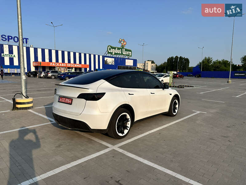 Позашляховик / Кросовер Tesla Model Y 2023 в Вінниці