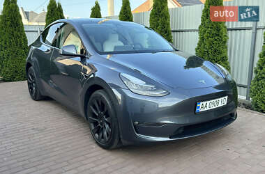 Внедорожник / Кроссовер Tesla Model Y 2023 в 