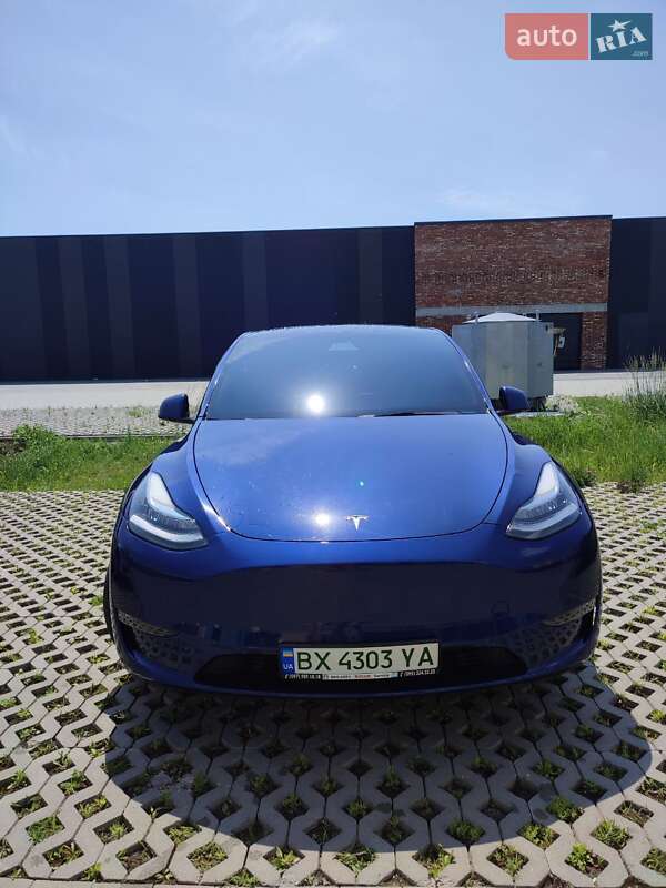 Позашляховик / Кросовер Tesla Model Y 2021 в 