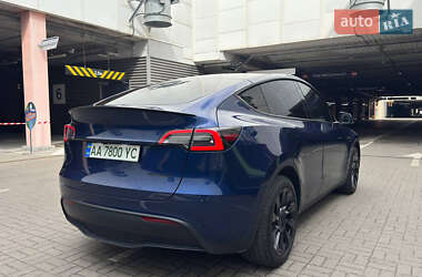 Внедорожник / Кроссовер Tesla Model Y 2024 в 