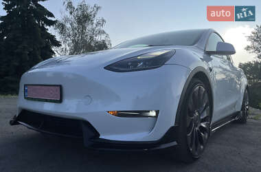Позашляховик / Кросовер Tesla Model Y 2021 в 