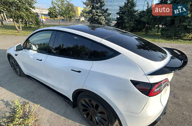 Позашляховик / Кросовер Tesla Model Y 2021 в 