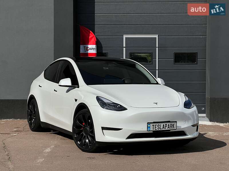 Tesla Model Y 2022