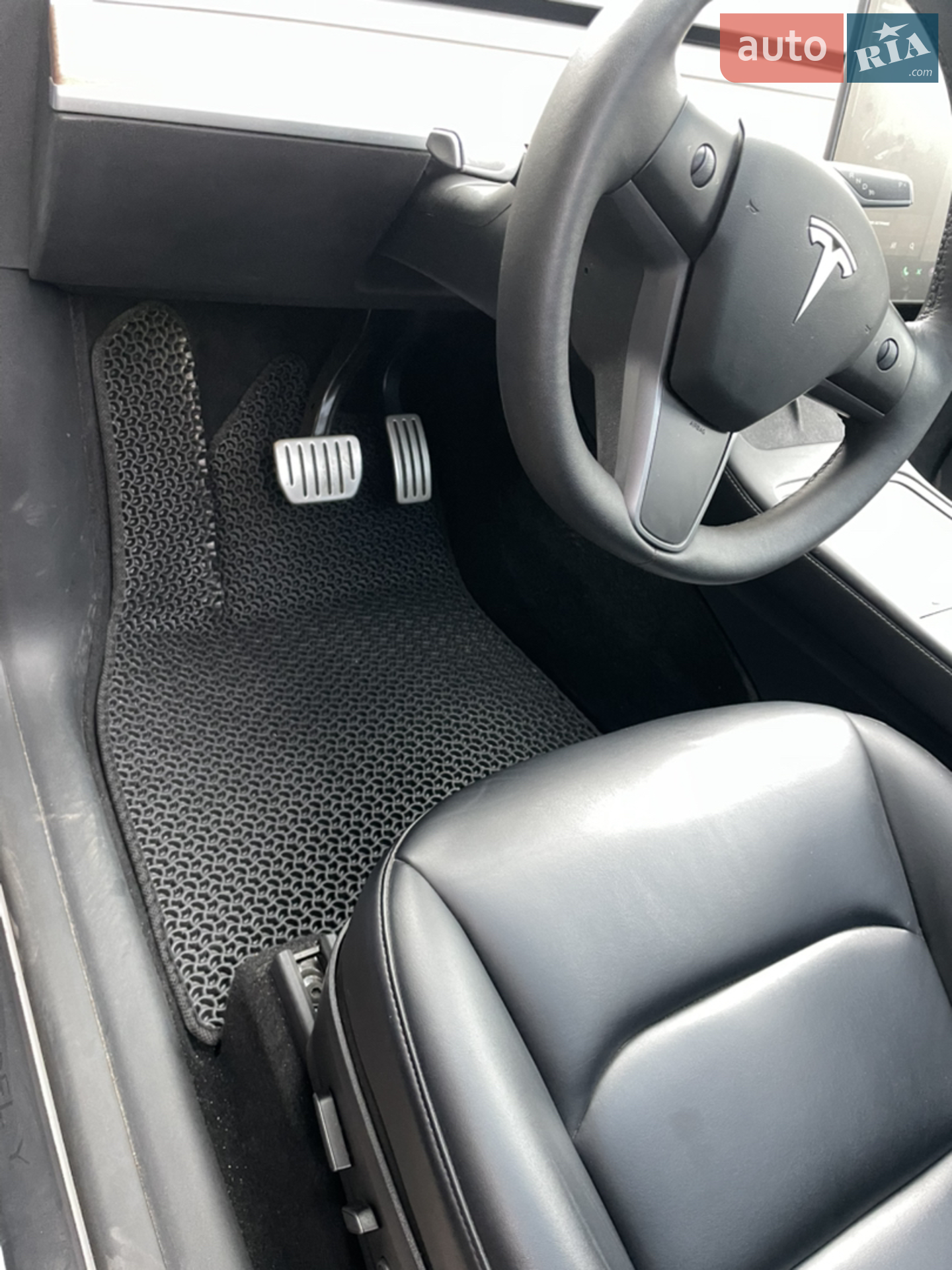 2021 Tesla Model Y - мініатюра 13