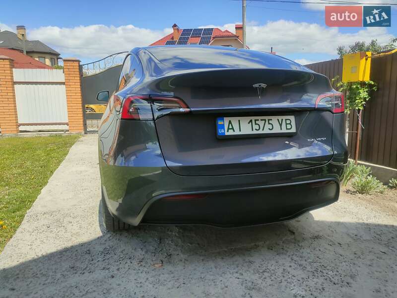 Внедорожник / Кроссовер Tesla Model Y 2023 в Киеве