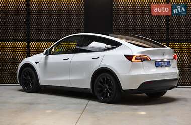 Внедорожник / Кроссовер Tesla Model Y 2021 в 