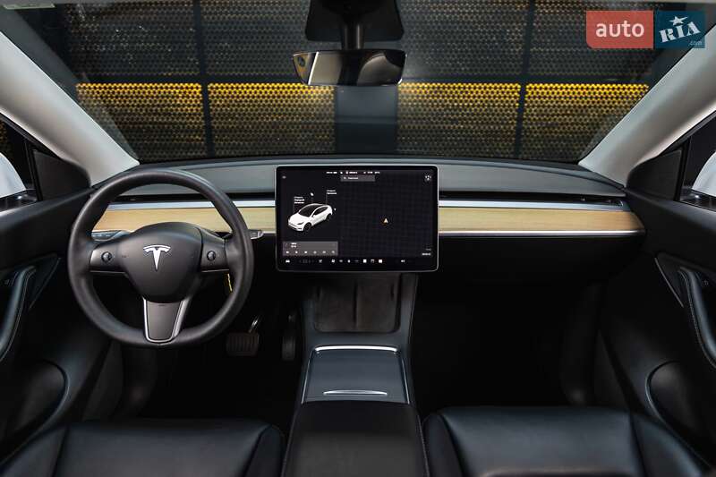 Позашляховик / Кросовер Tesla Model Y 2021 в Луцьку