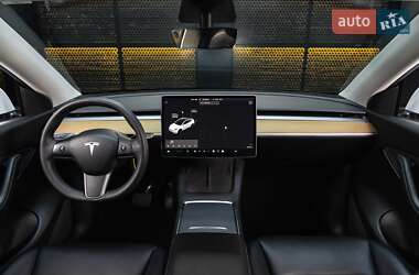 Внедорожник / Кроссовер Tesla Model Y 2021 в 