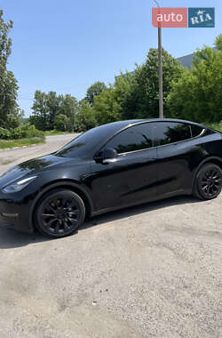 Tesla Model Y 2022
