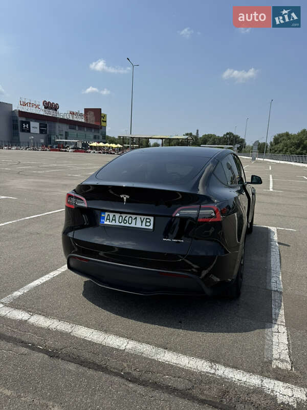Внедорожник / Кроссовер Tesla Model Y 2021 в Киеве