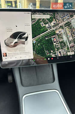 Внедорожник / Кроссовер Tesla Model Y 2022 в 