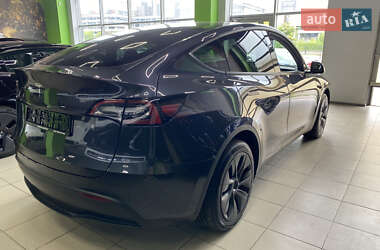 Внедорожник / Кроссовер Tesla Model Y 2024 в 