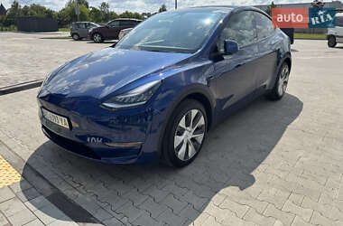 Внедорожник / Кроссовер Tesla Model Y 2021 в 