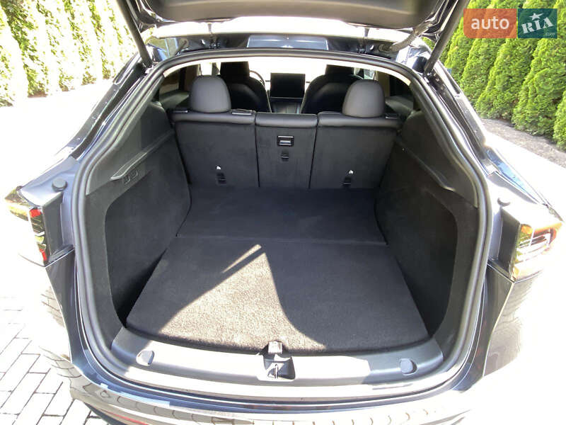 Внедорожник / Кроссовер Tesla Model Y 2024 в Черкассах