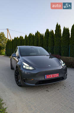 Внедорожник / Кроссовер Tesla Model Y 2023 в Львове