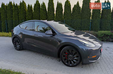 Внедорожник / Кроссовер Tesla Model Y 2023 в 