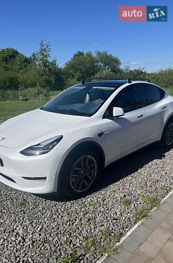 Внедорожник / Кроссовер Tesla Model Y 2023 в 