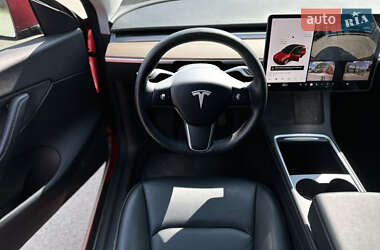 Внедорожник / Кроссовер Tesla Model Y 2021 в 