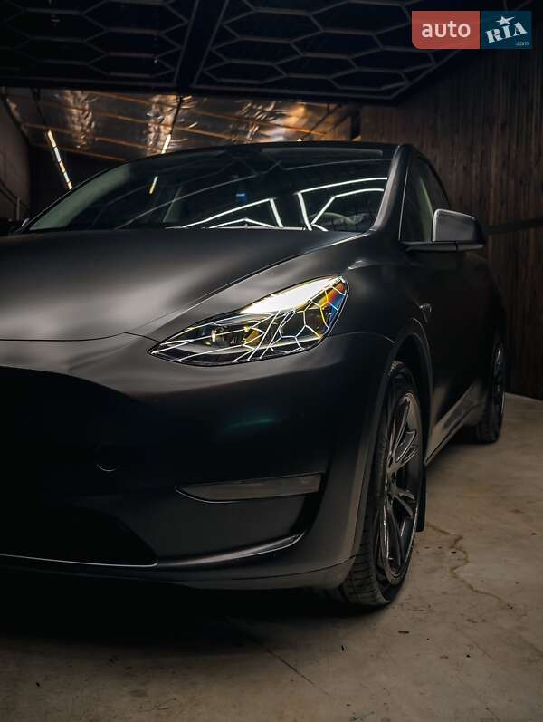 Позашляховик / Кросовер Tesla Model Y 2023 в Києві