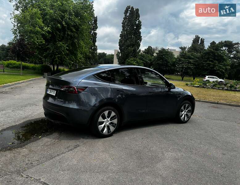Внедорожник / Кроссовер Tesla Model Y 2023 в Кременчуге