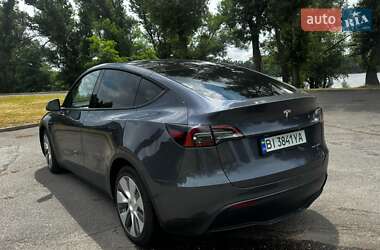 Внедорожник / Кроссовер Tesla Model Y 2023 в 