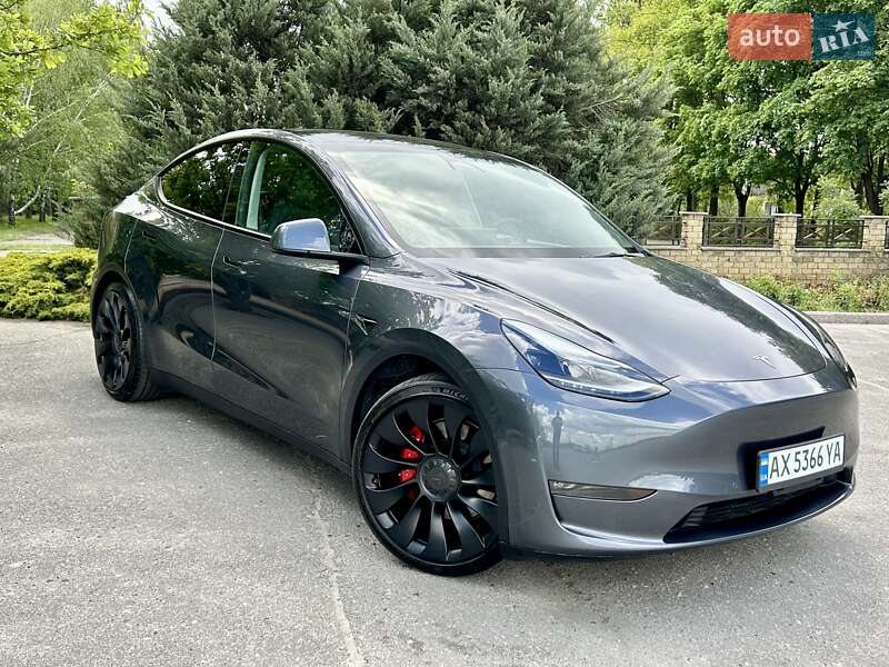 Tesla Model Y 2022