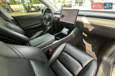 Внедорожник / Кроссовер Tesla Model Y 2020 в 