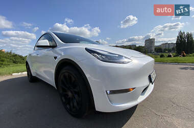 Внедорожник / Кроссовер Tesla Model Y 2022 в 