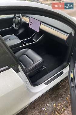 Внедорожник / Кроссовер Tesla Model Y 2020 в 