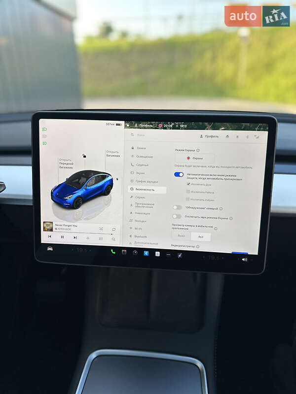 Внедорожник / Кроссовер Tesla Model Y 2023 в Ровно