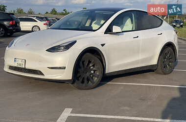 Внедорожник / Кроссовер Tesla Model Y 2024 в Киеве