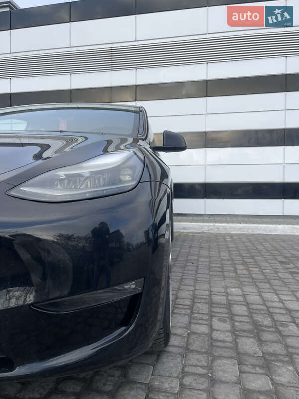 Позашляховик / Кросовер Tesla Model Y 2022 в Рівному фото 7 Позашляховик / Кросовер Tesla Model Y 2022 в Рівному