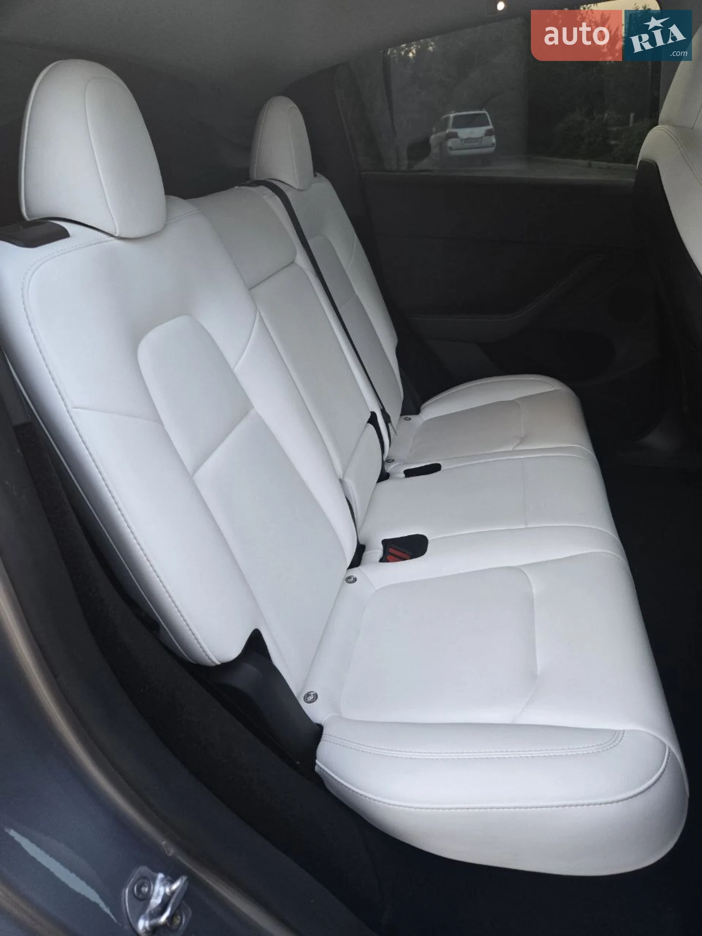 2024 Tesla Model Y - мініатюра 15