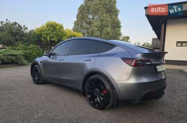 Внедорожник / Кроссовер Tesla Model Y 2024 в 