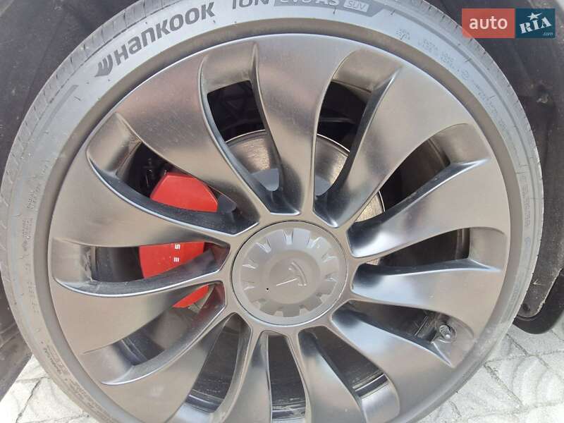 Позашляховик / Кросовер Tesla Model Y 2024 в Дніпрі фото 24 Позашляховик / Кросовер Tesla Model Y 2024 в Дніпрі
