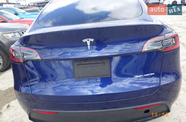 Позашляховик / Кросовер Tesla Model Y 2023 в 