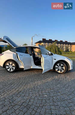 Внедорожник / Кроссовер Tesla Model Y 2021 в 