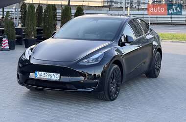 Внедорожник / Кроссовер Tesla Model Y 2024 в 