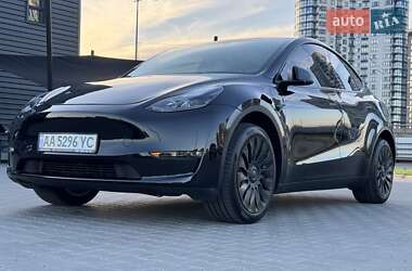 Внедорожник / Кроссовер Tesla Model Y 2024 в 