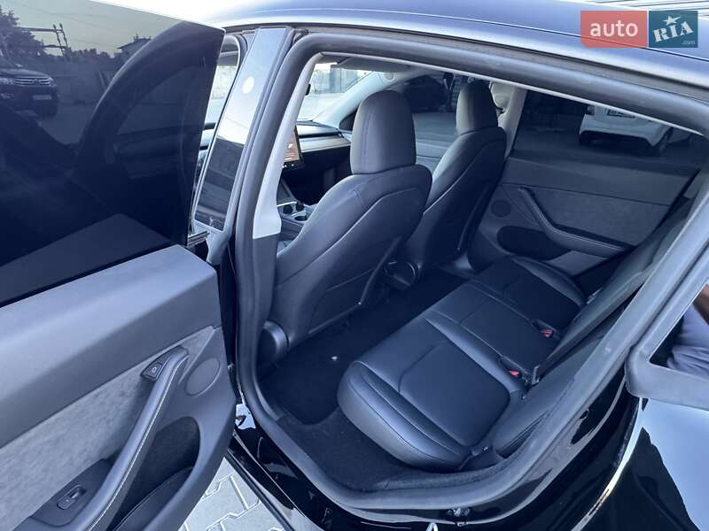 Внедорожник / Кроссовер Tesla Model Y 2024 в Киеве фото 21 Внедорожник / Кроссовер Tesla Model Y 2024 в Киеве