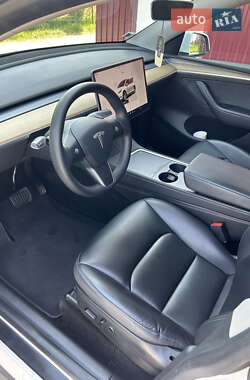 Внедорожник / Кроссовер Tesla Model Y 2022 в 