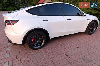 Внедорожник / Кроссовер Tesla Model Y 2024 в 