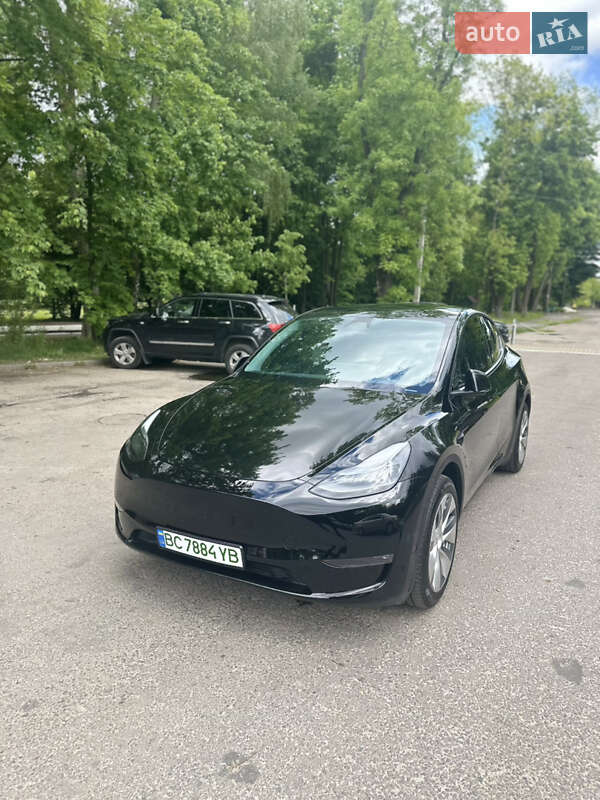 Внедорожник / Кроссовер Tesla Model Y 2024 в Львове