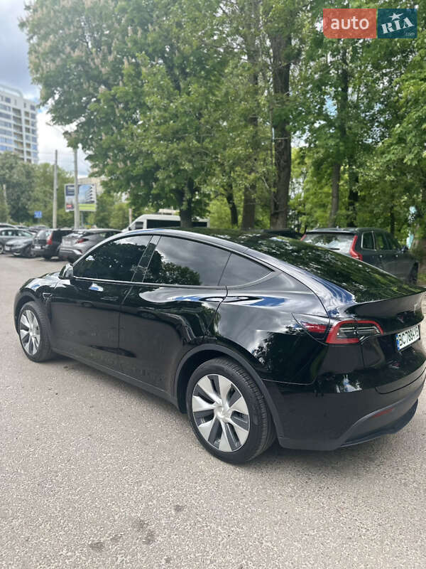 Внедорожник / Кроссовер Tesla Model Y 2024 в Львове