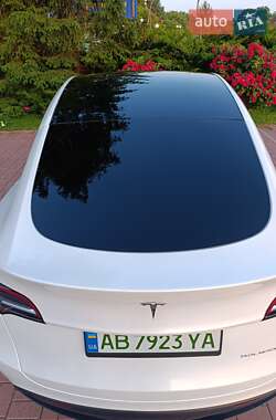 Внедорожник / Кроссовер Tesla Model Y 2024 в 