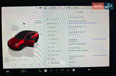 Позашляховик / Кросовер Tesla Model Y 2024 в 