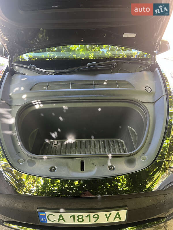 Внедорожник / Кроссовер Tesla Model Y 2023 в Черкассах