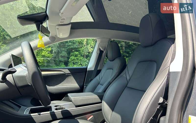 Внедорожник / Кроссовер Tesla Model Y 2022 в Черновцах