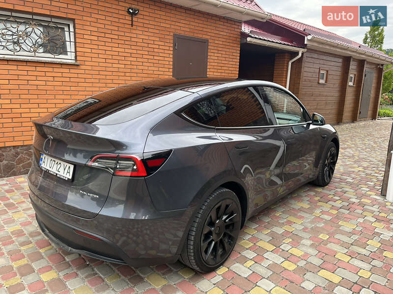 Внедорожник / Кроссовер Tesla Model Y 2020 в Киеве
