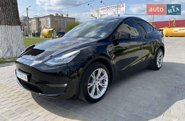 Tesla Model Y 2021